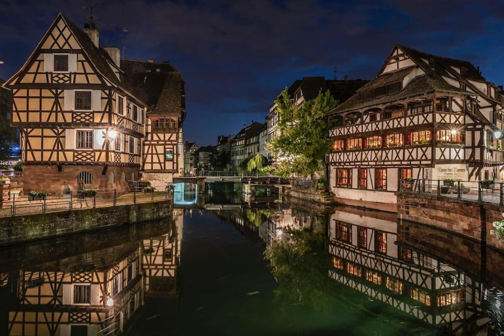 Appartement Neuf Haut Standing - Jacuzzi A Strasbourg シルティグアイム エクステリア 写真